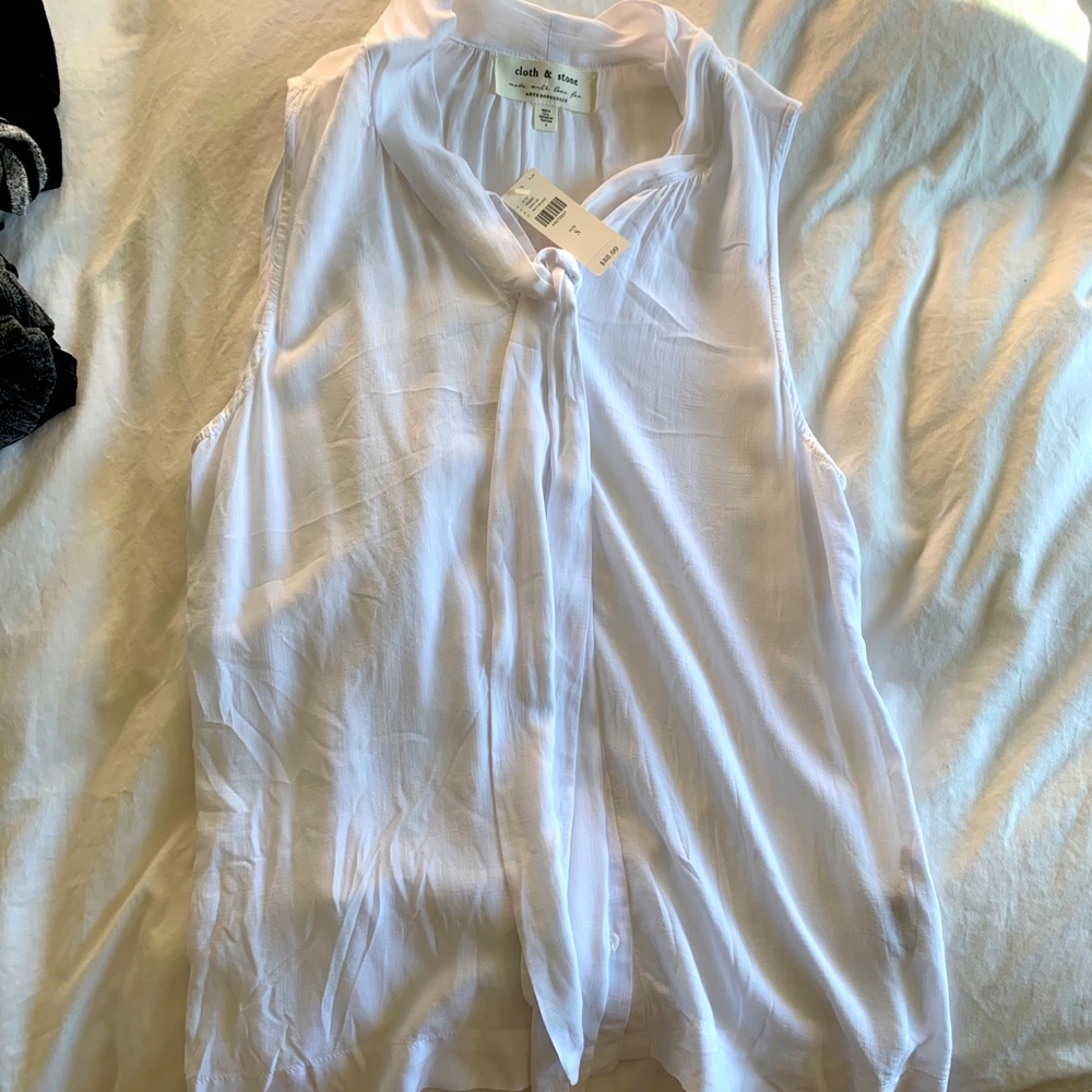 Cloth and stone tank